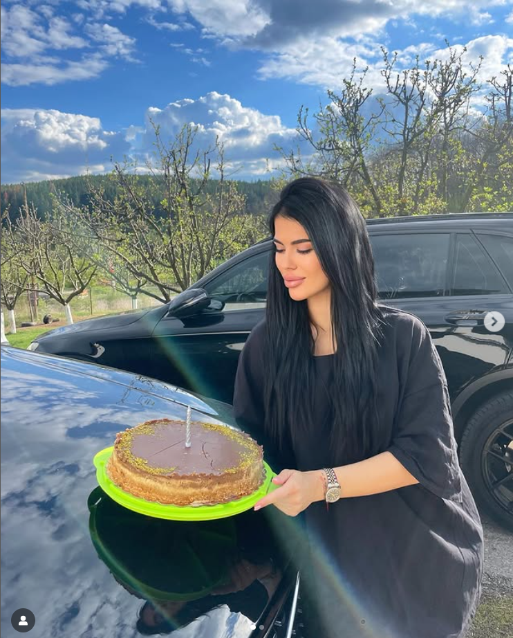 Полина Спасова остана самотна майка