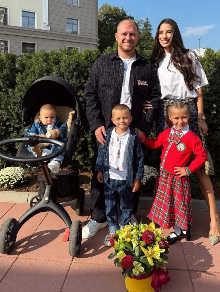 Дъщерята на Даниел Бачорски тръгна на училище. Майка й по-развънлувана от всякога (Снимка)