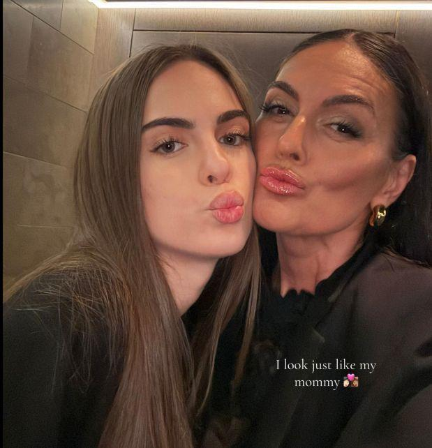 Жената на Димитър Бербатов - Елена Щилянова се показа без слъневи очила