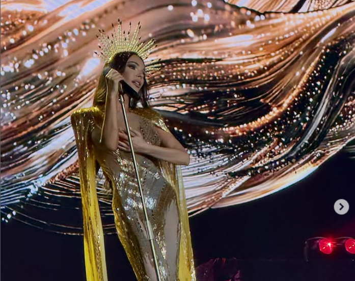 Галена с призив към феновете си да дарят пари вместо да й купуват цветя за концерта „Еуфория“