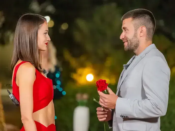 Скандалът ескалира: Дениз разкрива всичко за раздялата си с Виктор в нейния подкаст (Снимки)