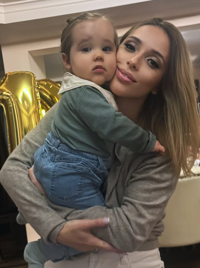 На леля сладкия: Мика Стоичкова показа Христо Стоичков II (Снимка)