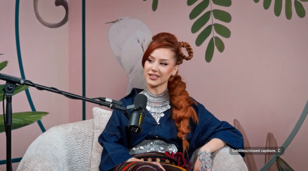 Коя е MONA? Певицата, която спечели зрителския вот на Евровизия 2026