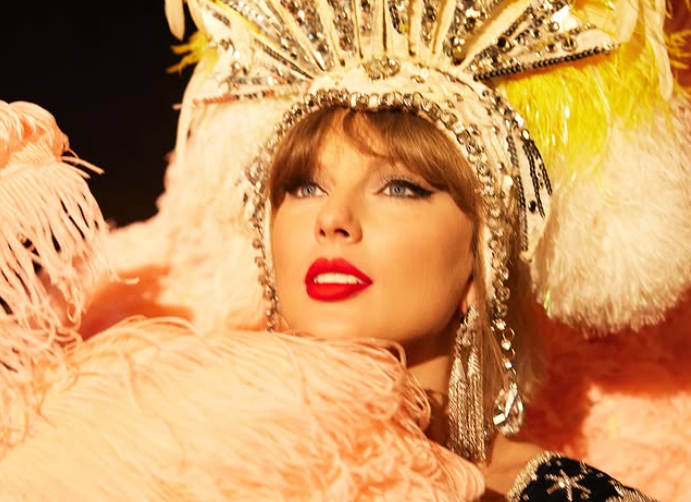 Тейлър Суифт се показа изцяло без грим. Феновете ѝ онемяха (Снимки)