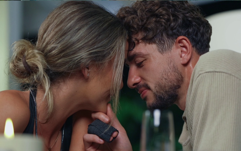 Марин и Михаела от „Ергенът“ с първа целува в предаването. Пламена отряза Стоян и се насочи към друг мъж