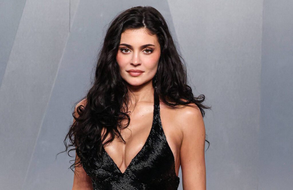 Бивша служителка на Кайли Дженър я даде под съд