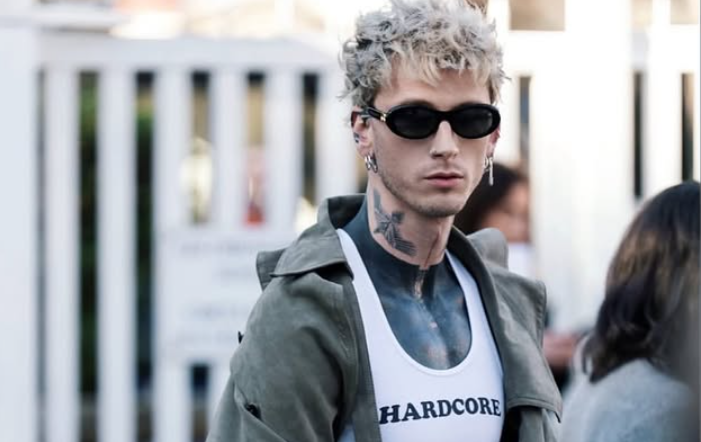 Машин Гън Кели отпразнува рождения си ден с трогателно видео с дъщеря си от Меган Фокс. Вижте го